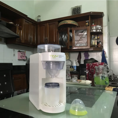 Máy pha sữa thông minh Tiny Baby Formula