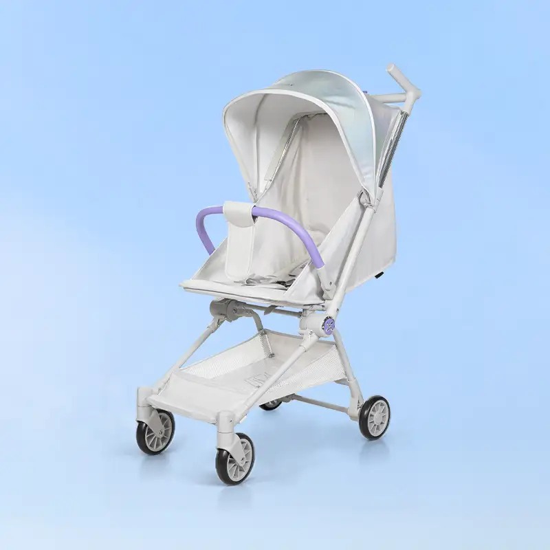 Xe đẩy gấp gọn Chilux M05 cho bé an toàn và tiện lợi
