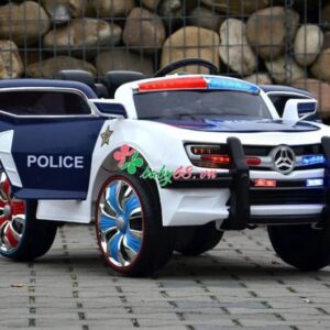 Xe O To Dien Canh Sat Hl 1028 Feb911 21121 1